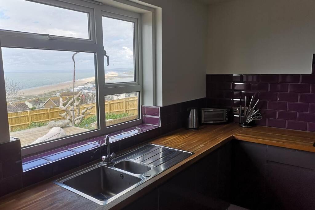 Villa Jurassic View 3 Bed House With Hot Tub Castletown  Exterior foto